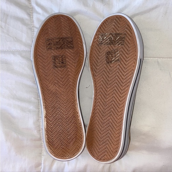 Leopard Print Platform Sneakers - Picture 4 of 5